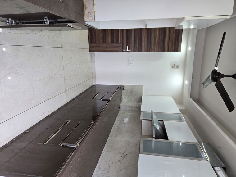 Kitchen, vipul-world-floors 3 Bedroom 1600 Sq.Ft. Builder Floor In Sector 48 Gurgaon 10151838