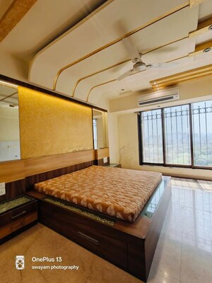Bedroom in 4 BHK Apartment at Chembur – for Sale
