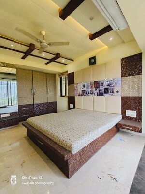 Bedroom in 4 BHK Apartment at Chembur – for Sale