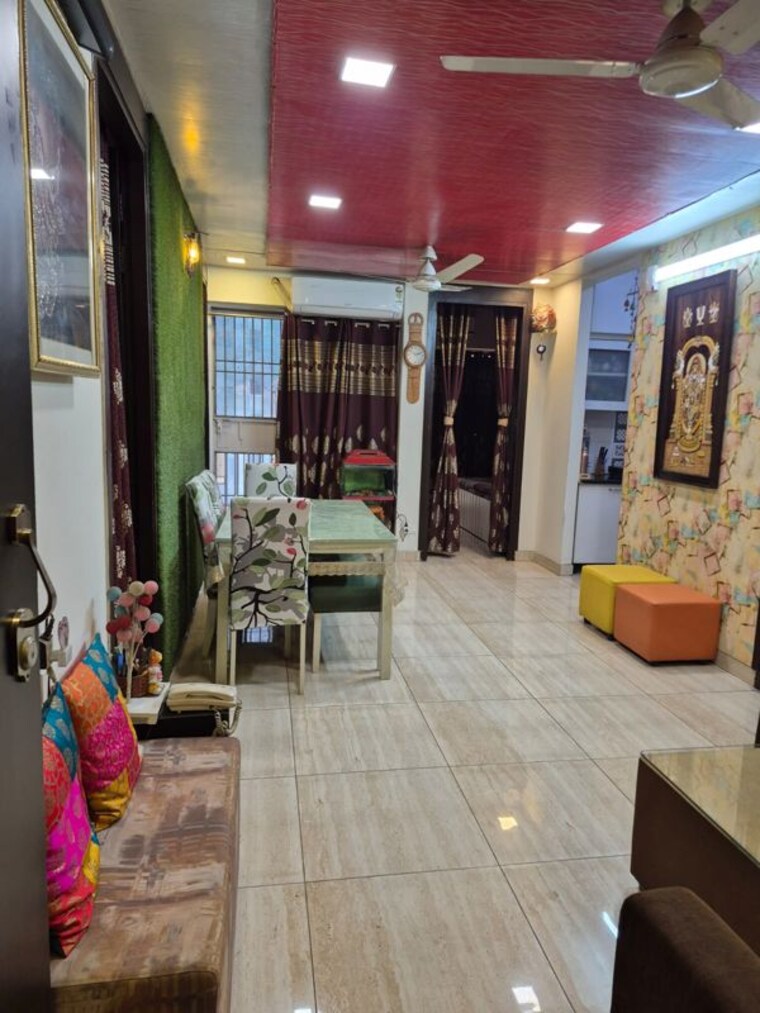 Living Room, land-craft-golf-links-apartment-phase-2 3 Bedroom 1380 Sq.Ft. Apartment In Pandav Nagar Ghaziabad 10150851