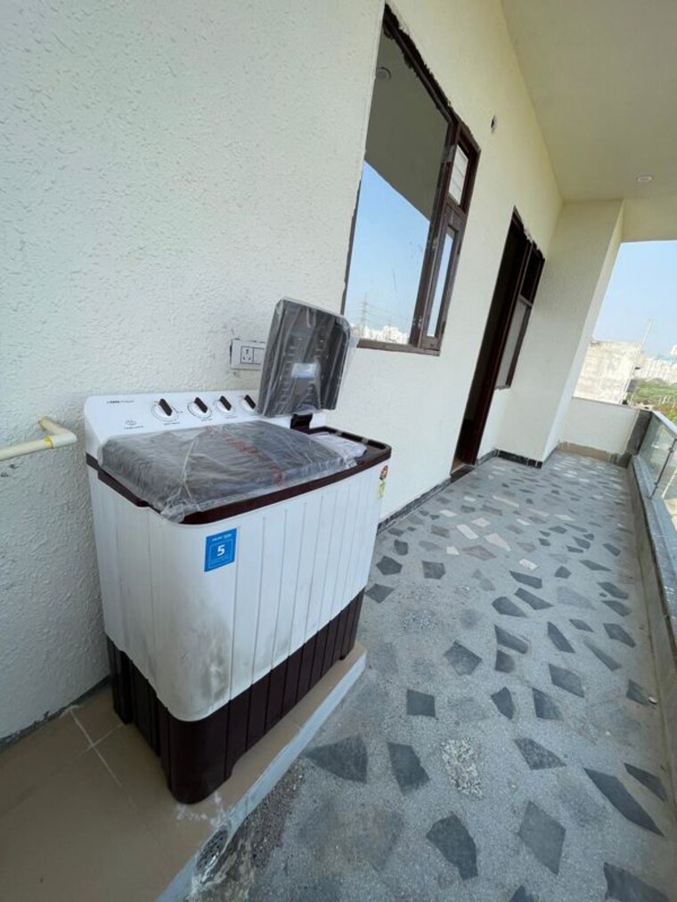 Master Bedroom, the-grand 1 Bedroom 600 Sq.Ft. Builder Floor In Sector 52 Gurgaon 10151898