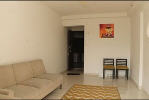 Living Room in 2 BHK Apartment at Thane West – for Rent