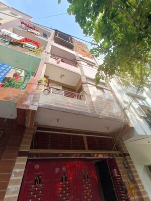 2 BHK Builder Floor For Rent in Krishan Kunj