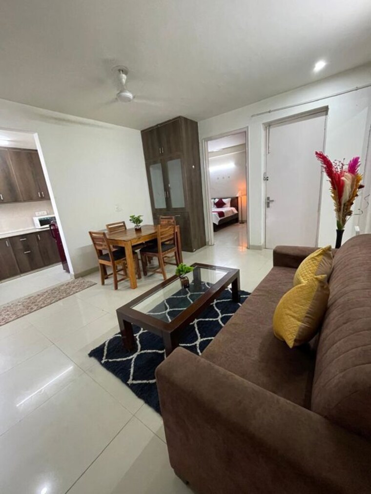 Living Room, huda-market 2 Bedroom 1100 Sq.Ft. Builder Floor In Sector 31 Gurgaon 10151919