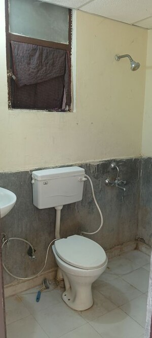 Bathroom in 1 BHK Apartment at Omaxe Srishti And Sanskriti, Gomti Nagar – for Rent