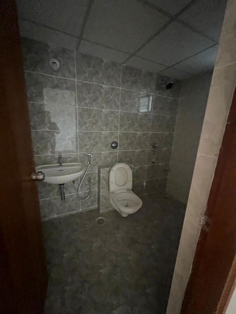 Bathroom, habitat-aura 4 Bedroom 3133 Sq.Ft. Apartment In Bannerghatta Road Bangalore 10151910