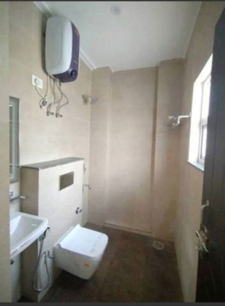Bathroom, sector 38 2 Bedroom 800 Sq.Ft. Builder Floor In Sector 38 Gurgaon 10130944