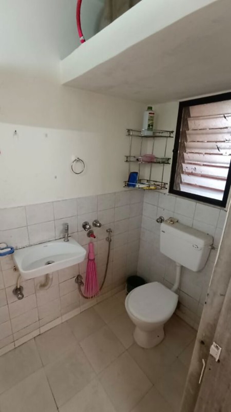 Bathroom, thane west 2 Bedroom 750 Sq.Ft. Apartment In Thane West Thane 10152021