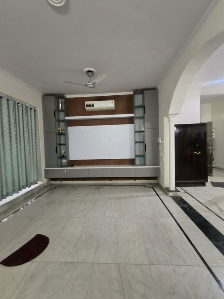 Room, rwa-apartments-sector-41 1 Bedroom 1200 Sq.Ft. Independent House In Sector 41 Noida 10152045