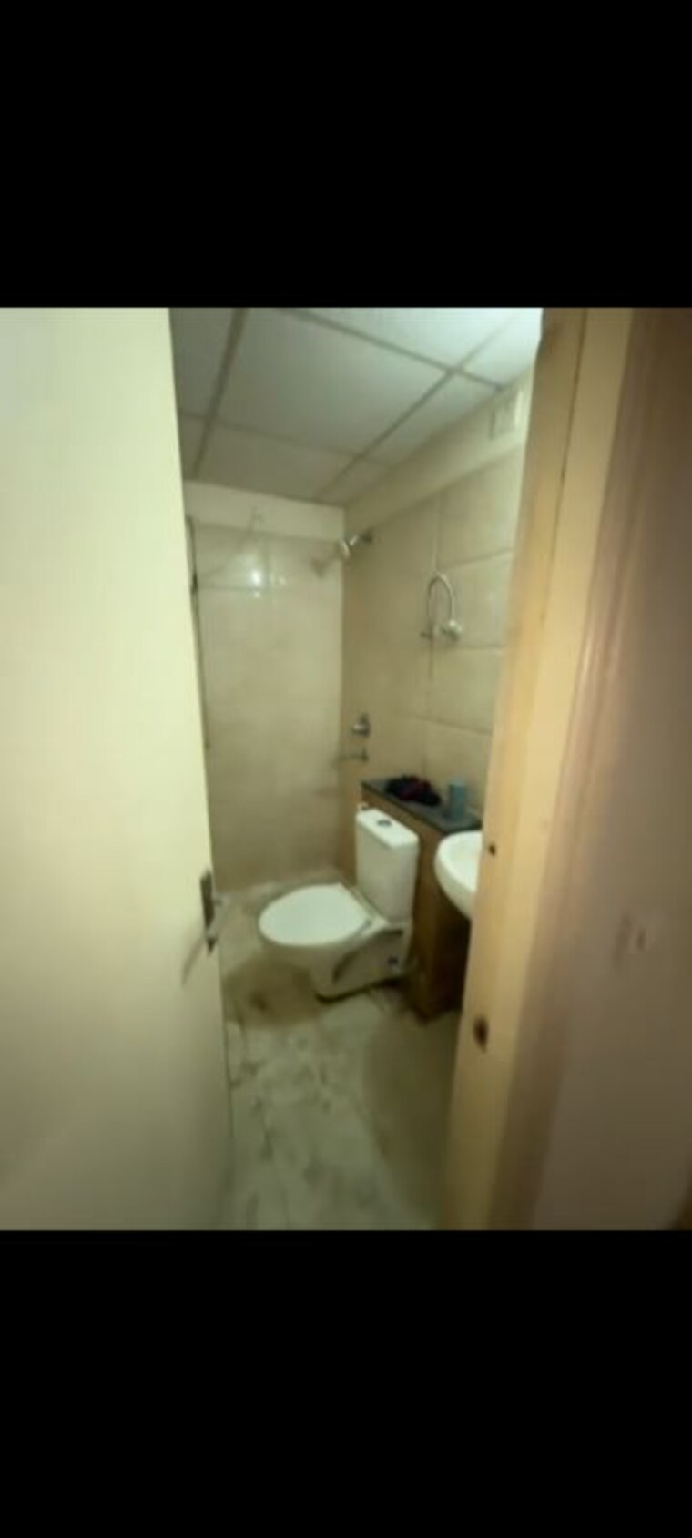 Bathroom, wave-executive-floors 3 Bedroom 1129 Sq.Ft. Apartment In Wave City Ghaziabad 10152046