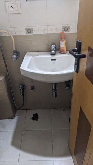 Bathroom in 1.5 BHK Apartment at Hubtown Akruti Orchid Park, Sakinaka – for Rent