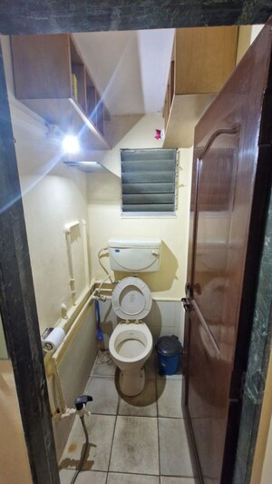 Bathroom in 1 BHK Apartment at Sankalp Nnp, Goregaon East – for Rent