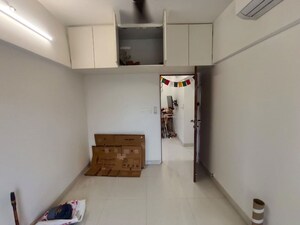 Room in 2.5 BHK Apartment at Majestic Amarjyoti CHS, Chembur – for Rent