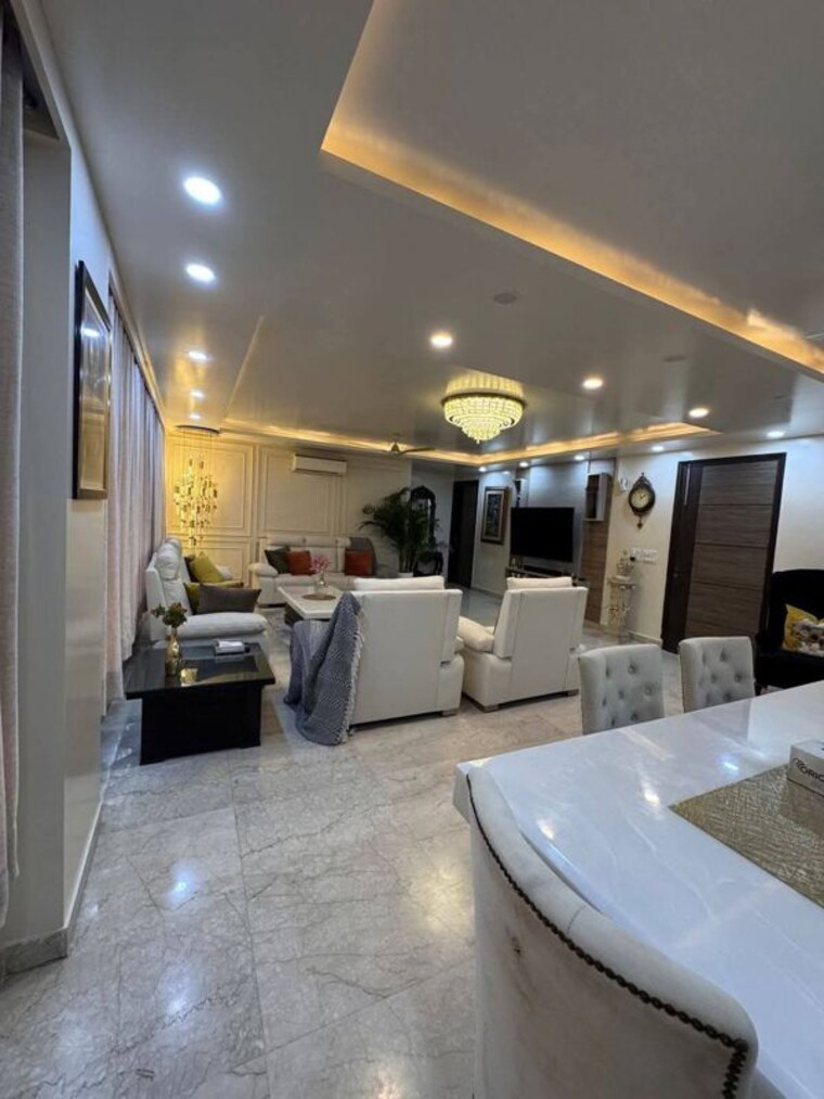 Master Bedroom, sector 7 3 Bedroom 1832 Sq.Ft. Apartment In Sector 7 Gurgaon 10152118