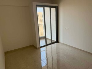 Room in 2 BHK Apartment at Vilas Javdekar Yashwin Enchante, Kharadi – for Rent