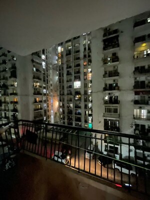 3 BHK Builder Floor – Exterior View View at Antriksh Golf View, Sector 78 - for Rent