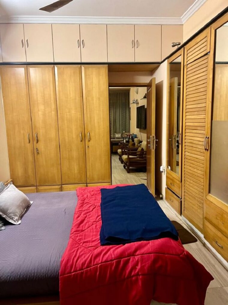 Bedroom, bandra west 1.5 Bedroom 750 Sq.Ft. Apartment In Bandra West Mumbai 10152119