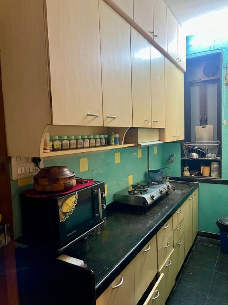 Kitchen, bandra west 1.5 Bedroom 750 Sq.Ft. Apartment In Bandra West Mumbai 10152119