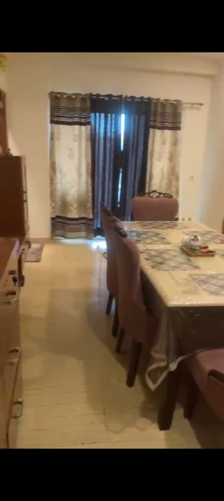 Living Room, mahagun-moderne 4 Bedroom 3300 Sq.Ft. Apartment In Sector 78 Noida 10152138