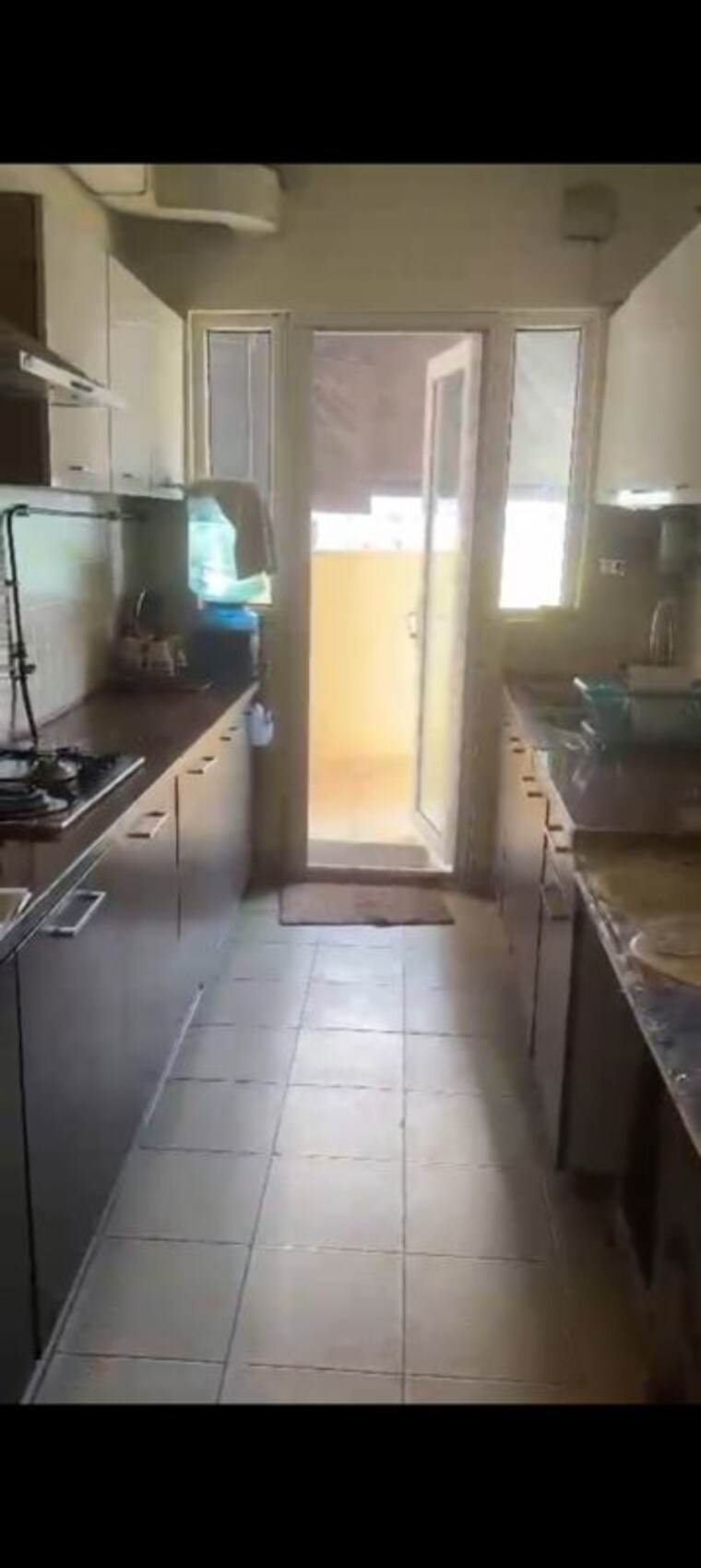 Kitchen, mahagun-moderne 4 Bedroom 3300 Sq.Ft. Apartment In Sector 78 Noida 10152138