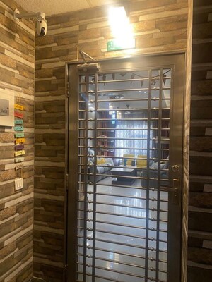  3.5 BHK Apartment at Paramount Floraville, Sector 137 – for Sale