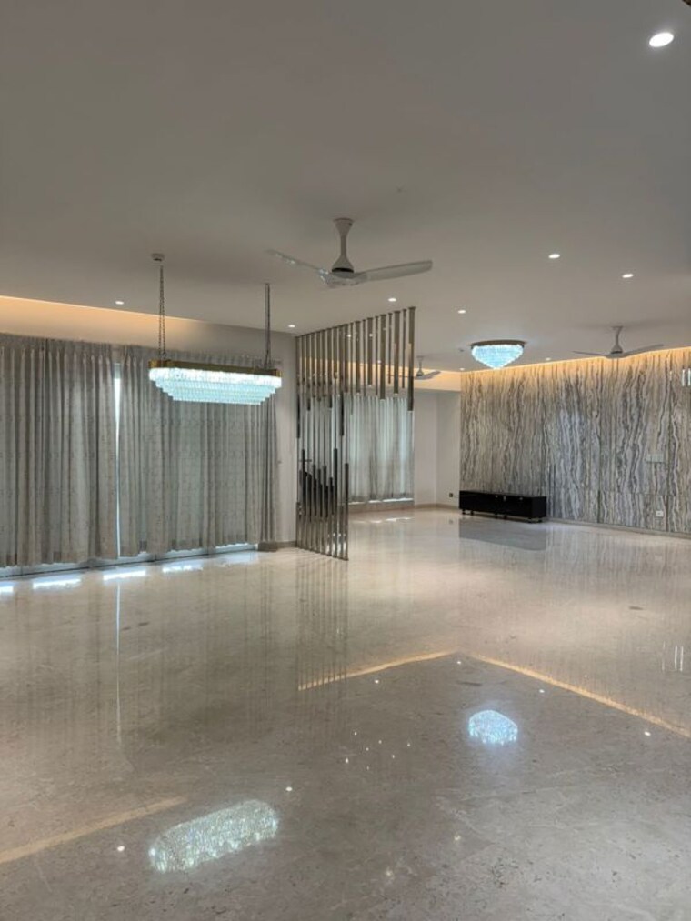 Swimming Pool, prestige-white-meadows-villas 4 Bedroom 6652 Sq.Ft. Apartment In Whitefield Bangalore 10152150