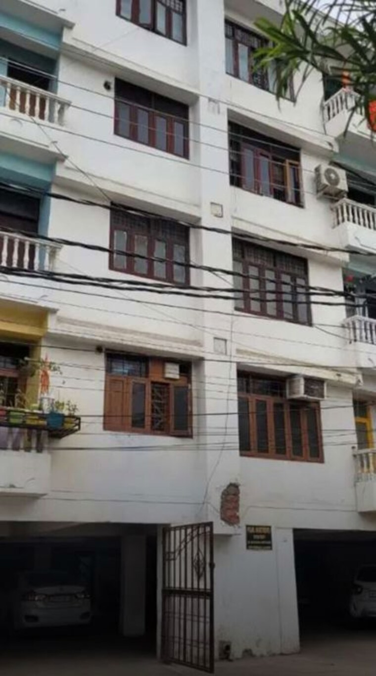 Exterior View, nishat ganj 3 Bedroom 1600 Sq.Ft. Apartment In Nishat Ganj Lucknow 10152182