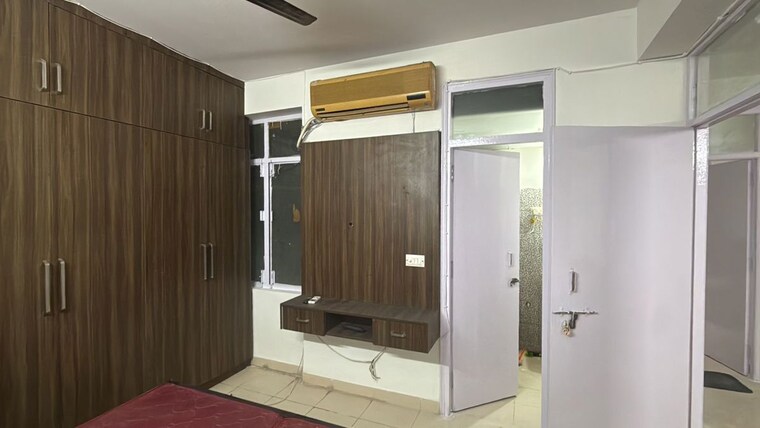 Living Room, signature-the-serenas 2 Bedroom 583 Sq.Ft. Apartment In Sohna Sector 36 Gurgaon 10152186