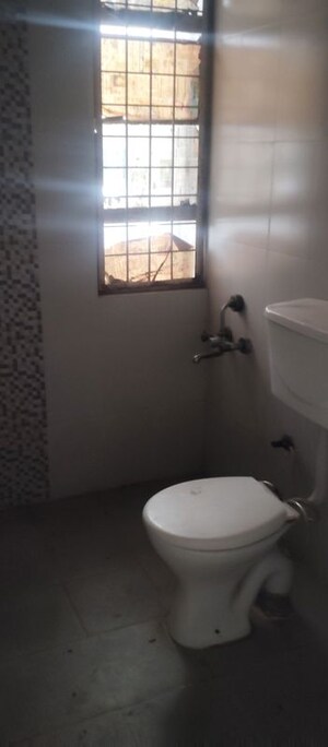 Bathroom in 2 BHK Apartment at Signature Global Signum 93, Sector 93 – for Rent