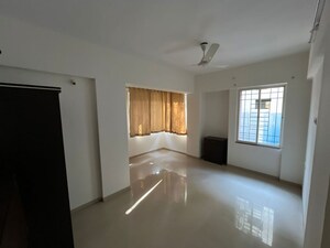 Room in 2 BHK Apartment at Balewadi – for Rent
