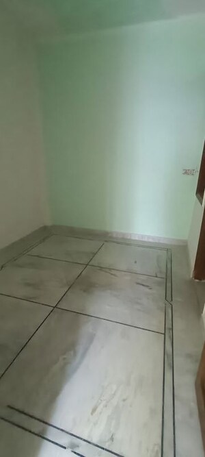 Room in 2 BHK Builder Floor at Rohini Sector 8 – for Rent