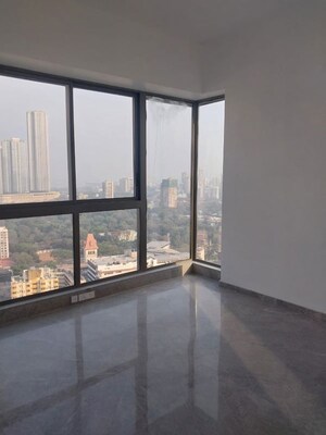 Room in 2 BHK Apartment at Runwal Nirvana, Parel – for Rent