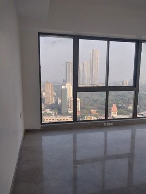 Room in 2 BHK Apartment at Runwal Nirvana, Parel – for Rent