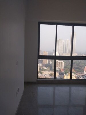 Room in 2 BHK Apartment at Runwal Nirvana, Parel – for Rent