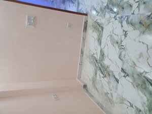 Room in 2.5 BHK Builder Floor at Vasundhara Sector 2b – for Sale