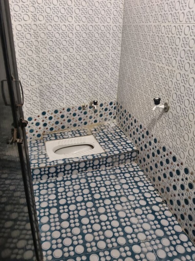 Bathroom, sukhliya 1 RK 300 Sq.Ft. Builder Floor In Sukhliya Indore 10152315