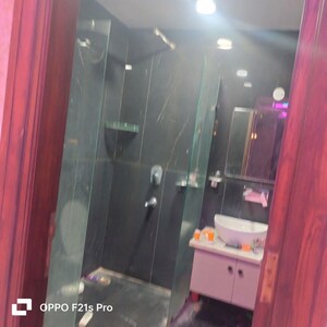 Furnished Amenities in 4 BHK Builder Floor at Maya Homes, Indrapuram – for Rent