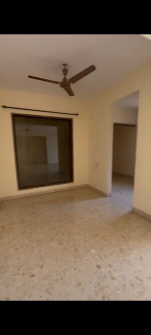 2 BHK Apartment For Rent in Swastik Regalia, Waghbil