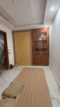 1 BHK + Servant Room Builder Floor For Sale in Ganpati Apartments Noida