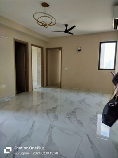 3.5 BHK + Servant Room Apartment For Sale in M3M Heights