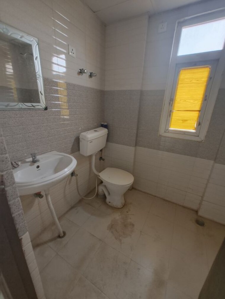 Bathroom, signature-global-orchard-avenue 2 Bedroom 543 Sq.Ft. Apartment In Sector 93 Gurgaon 10152352