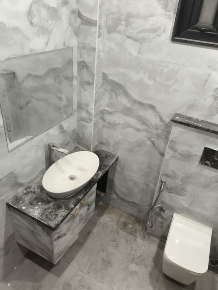 Bathroom, maya-homes 4 Bedroom 2400 Sq.Ft. Builder Floor In Indrapuram Ghaziabad 10152355