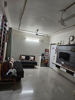2 BHK Apartment For Rent in Kudasan