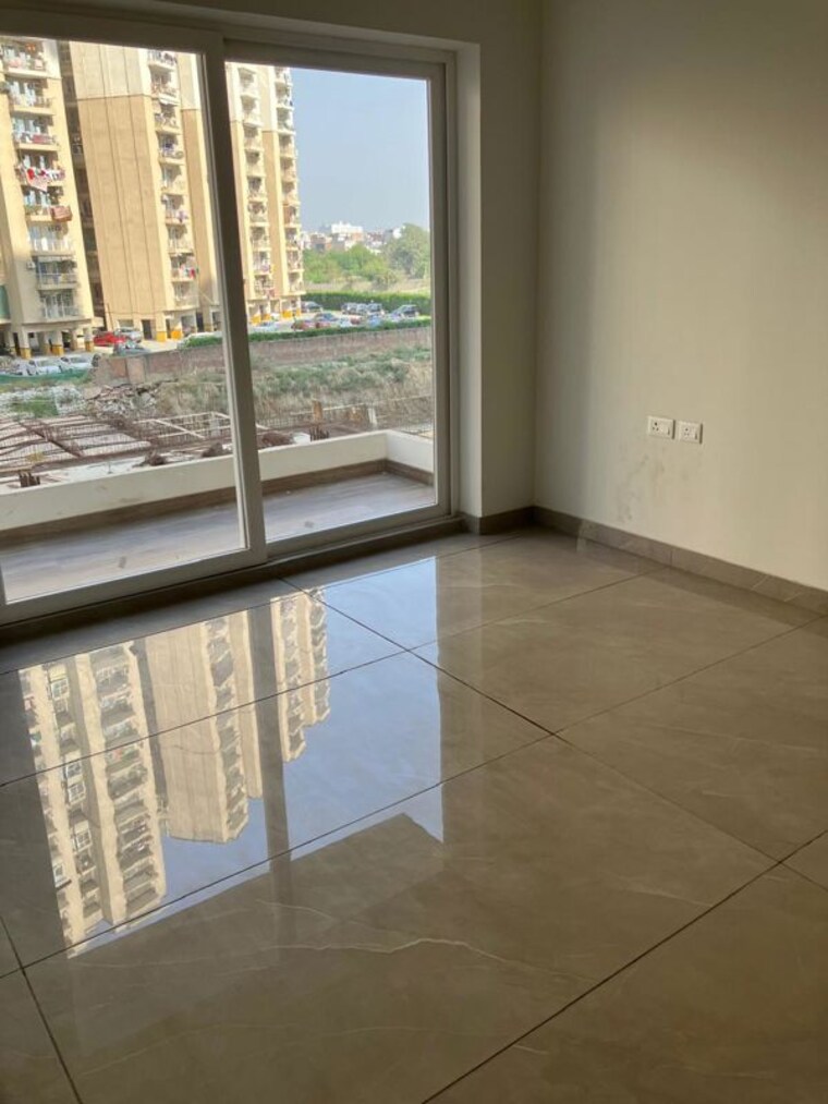 Room, nirala-estate-ii 3 Bedroom 1385 Sq.Ft. Apartment In Tech Zone 4 Greater Noida Greater Noida 10152373
