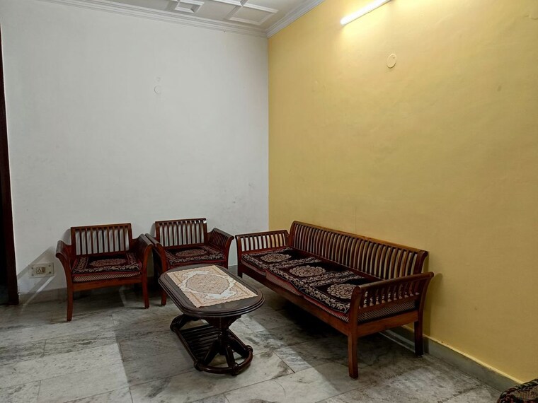 Living Room, govindpuri 2 Bedroom 800 Sq.Ft. Builder Floor In Govindpuri Delhi 10152374