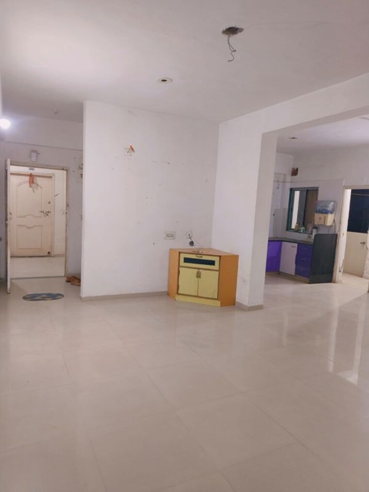 Room, sargasan 3 Bedroom 410 Sq.Ft. Apartment In Sargasan Gandhinagar 10152378