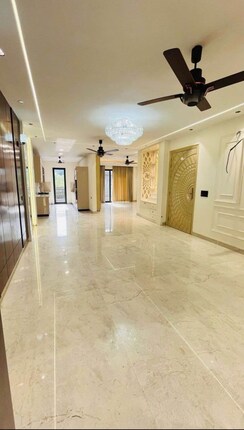 1.5 BHK + Pooja Room Apartment For Rent in Sector 10