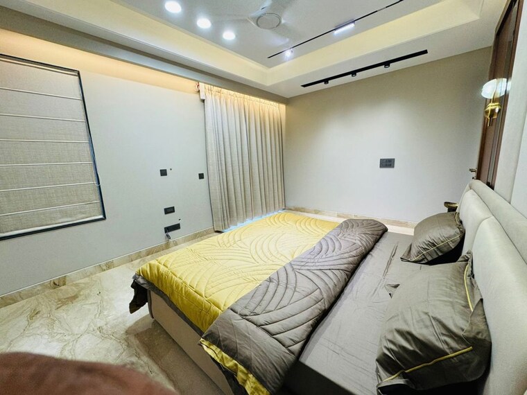 Bedroom, central-park-flower-valley 4 Bedroom 400 Sq.Yd. Builder Floor In Sohna Sector 33 Gurgaon 10152478