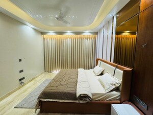 Master Bedroom in 4 BHK Builder Floor at Central Park Flower Valley, Sohna Sector 33 – for Sale