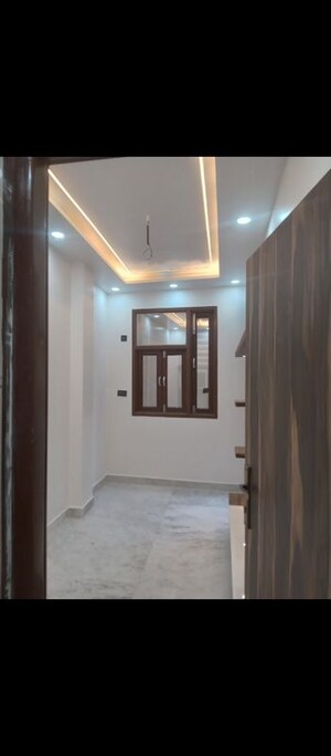 2 BHK Builder Floor For Rent in Shastri Nagar